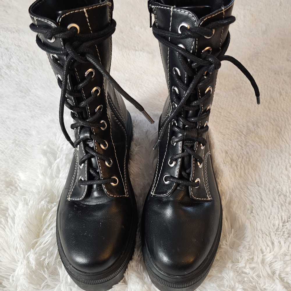 Women's SODA Black Combat Boots 9.5 M PRICE FIRM